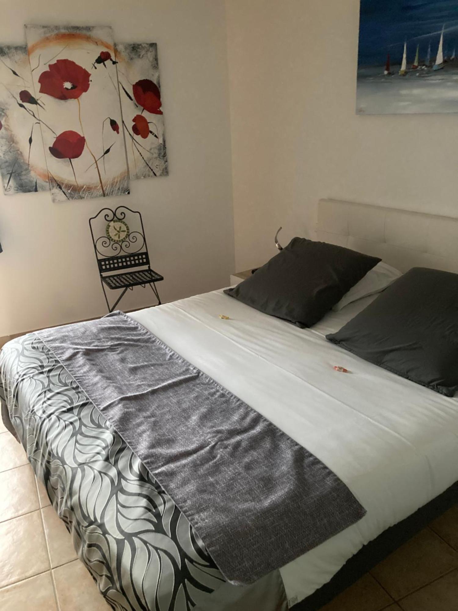 Hotel La Grande Mare Saint-Benoît-des-Ondes Esterno foto