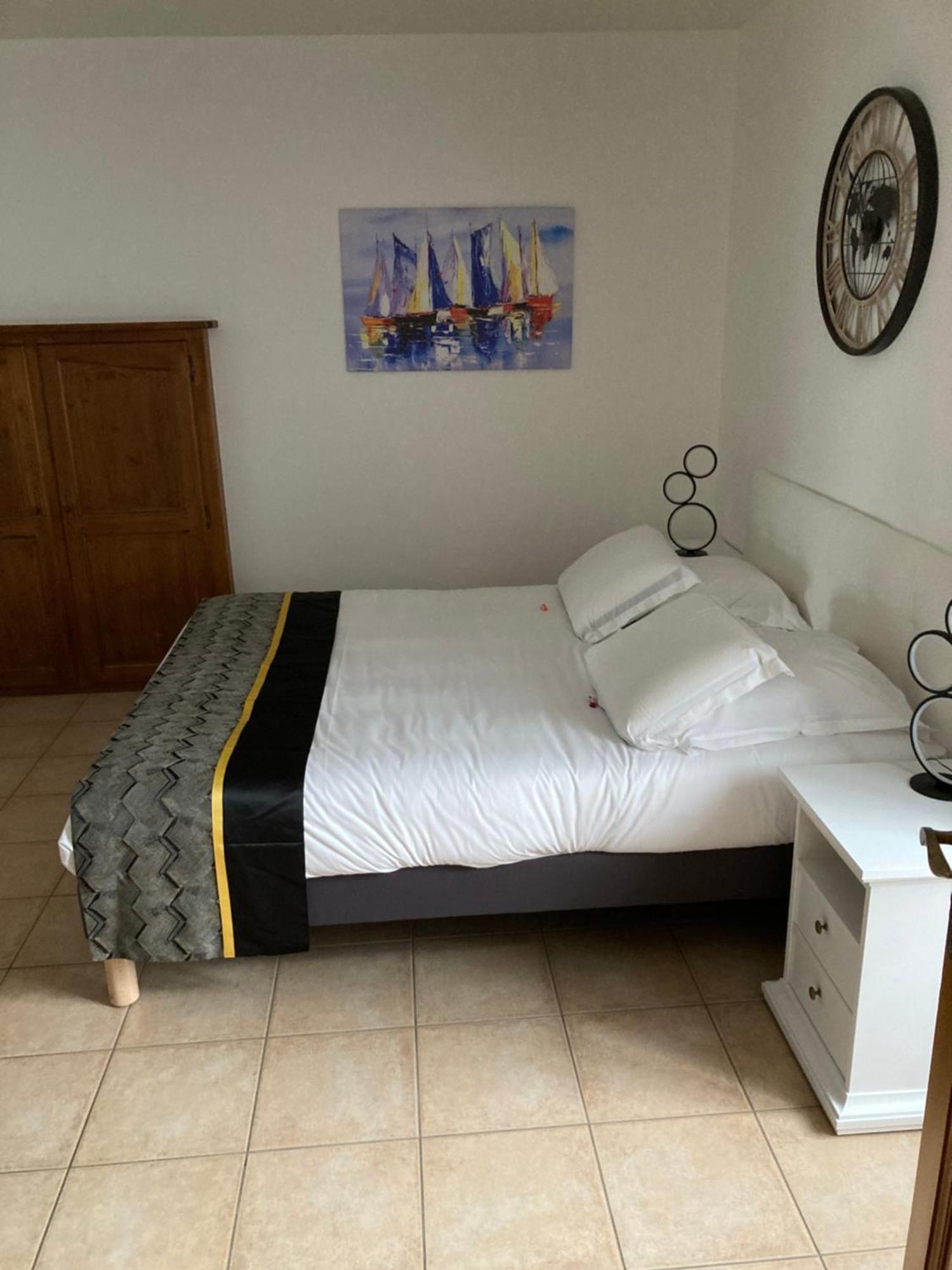 Hotel La Grande Mare Saint-Benoît-des-Ondes Esterno foto